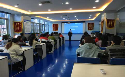 干洗店投资的科学方案需干洗品牌协助