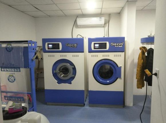 洗衣加盟店品牌哪个好 创新型企业洁希亚