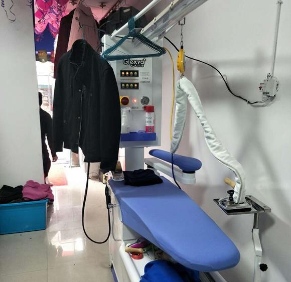 开干洗店是自己弄还是加盟 加盟开店更有价值